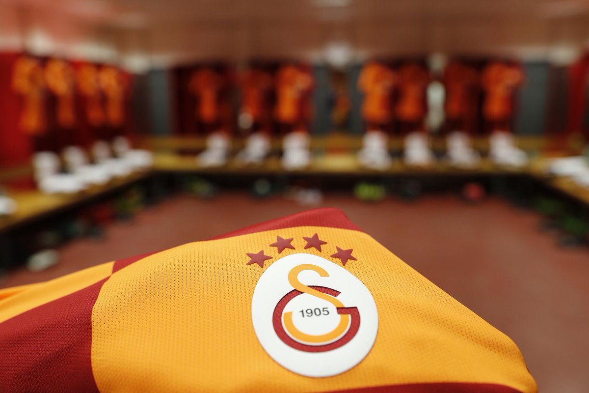 Galatasaray Futbol Kulübü: Türk Futbolunun Görkemli Temsilcisi